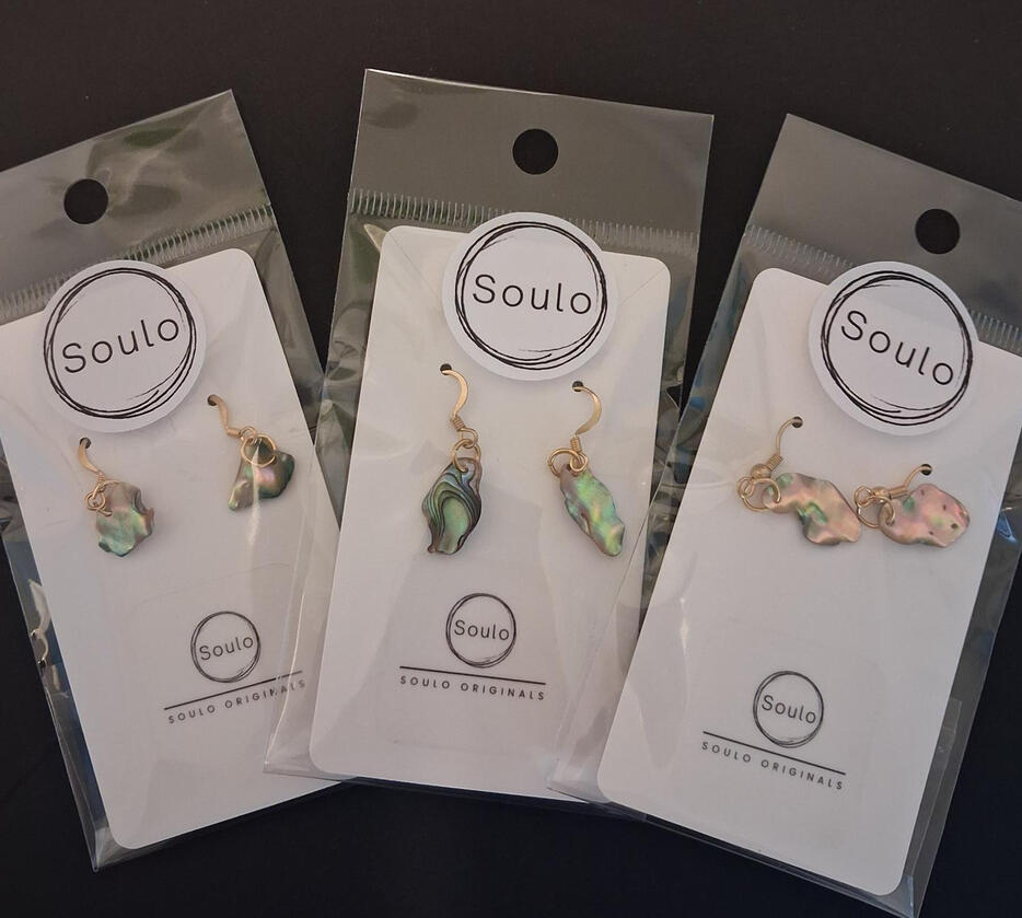 Pāua Earrings